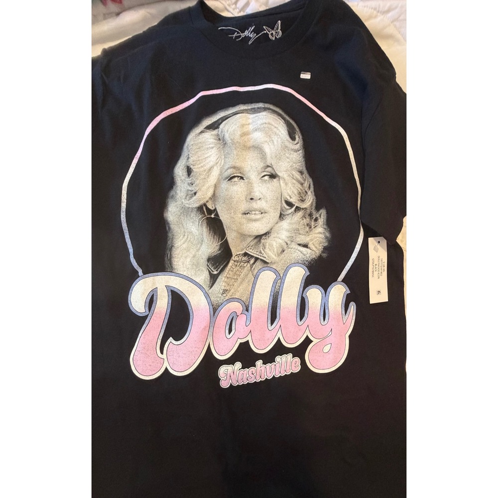 Dolly Parton Nashville Dollywood Icon Graphic Tee Black S GTDLPT078MSC